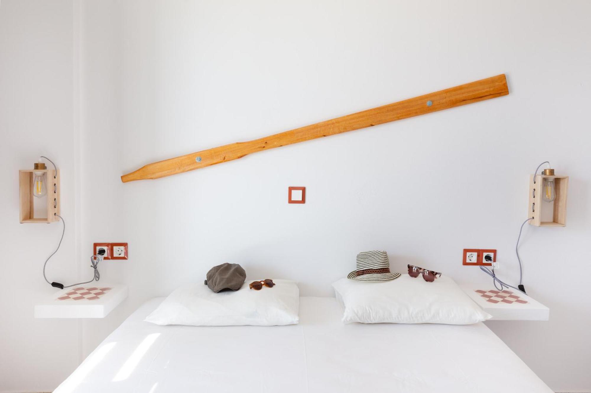 Ailouros Summer Hotel Schoinoussa エクステリア 写真
