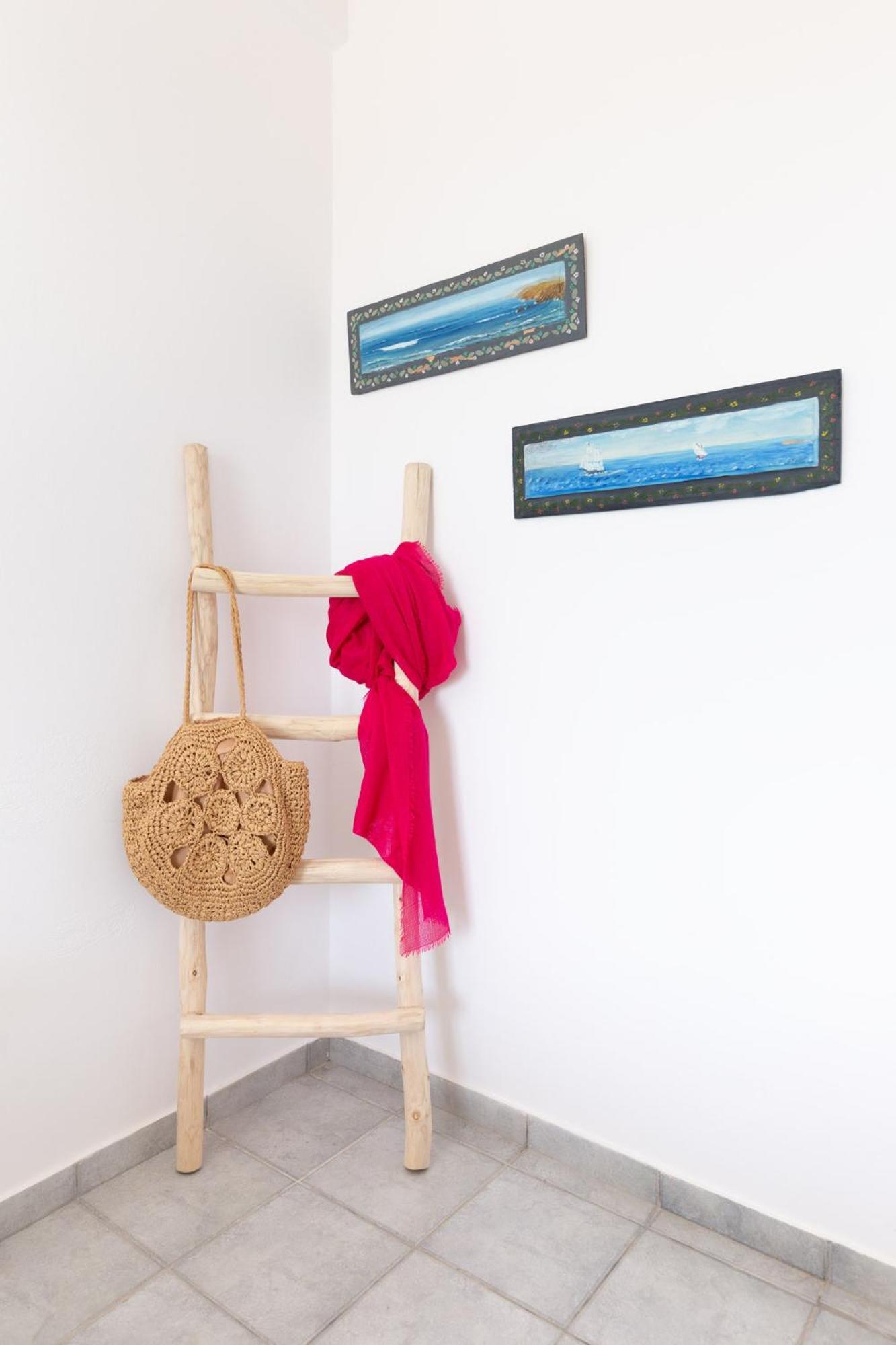 Ailouros Summer Hotel Schoinoussa エクステリア 写真