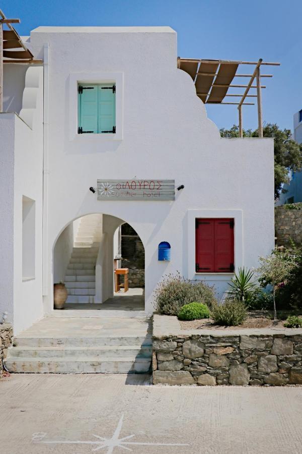 Ailouros Summer Hotel Schoinoussa エクステリア 写真